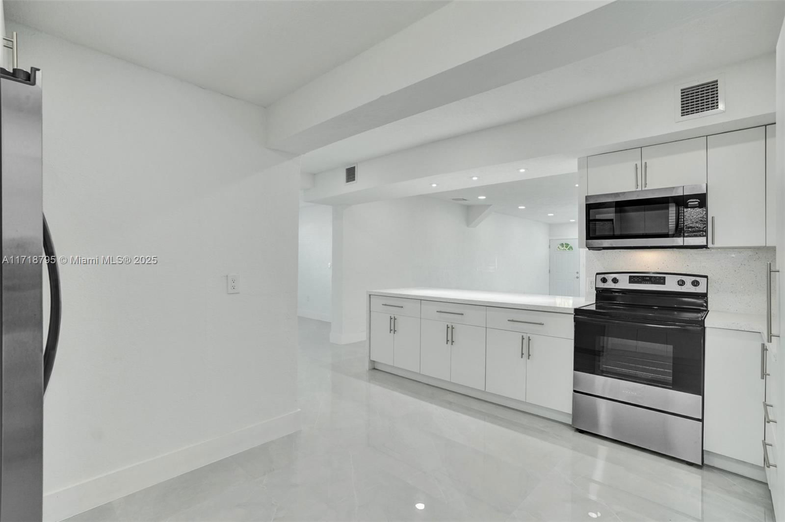 Real estate property located at 12200 18th Pl, Miami-dade, Randall Park, Miami, FL