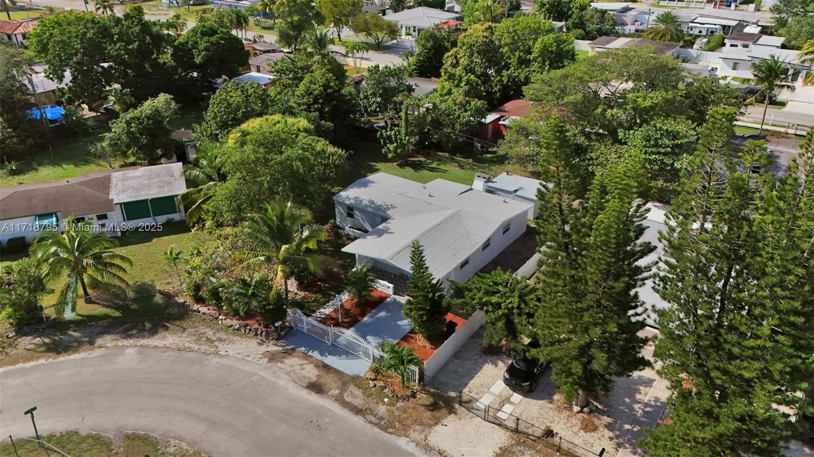 Real estate property located at 12200 18th Pl, Miami-dade, Randall Park, Miami, FL