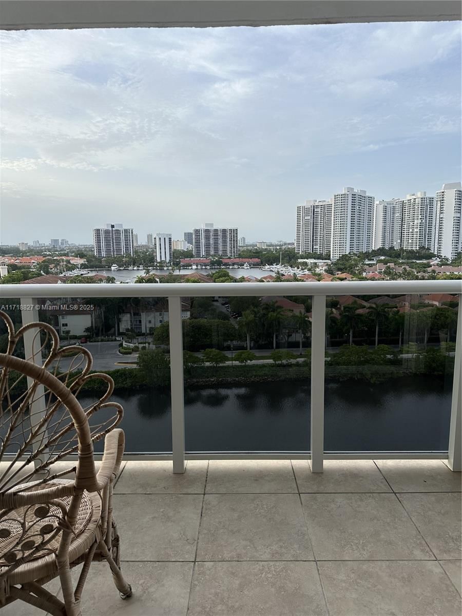 Real estate property located at 3675 Country Club Dr #1201, Miami-dade, Aventura Eldorado Condo, Aventura, FL