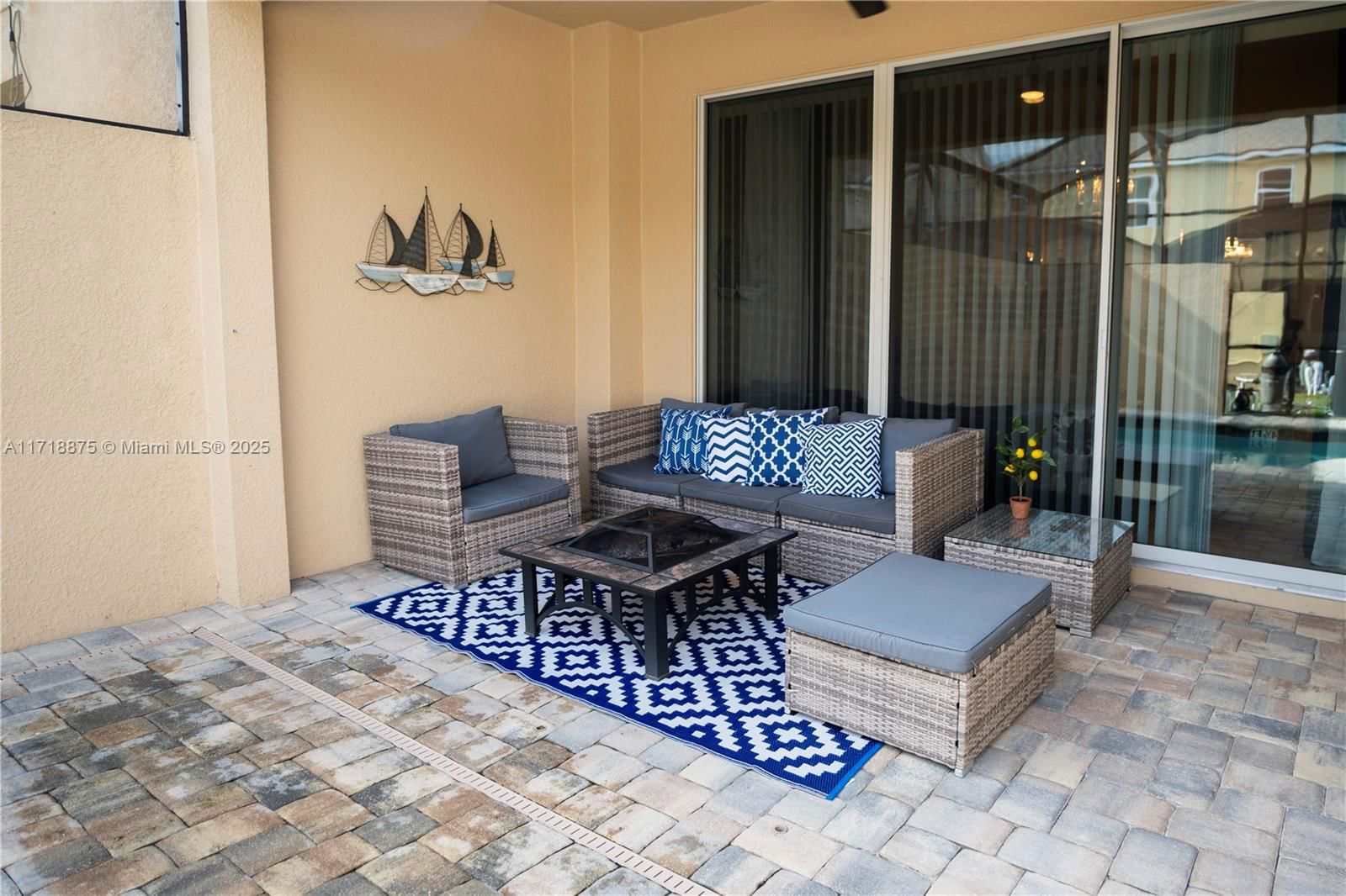 Real estate property located at 2183 COOPER BELL PL #2183, Osceola, Solara Resort Vacation Vil, Kissimmee, FL