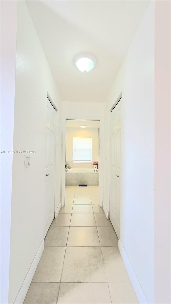 Real estate property located at 423 Byron St, St Lucie, Port St Lucie Section 27, Port St. Lucie, FL