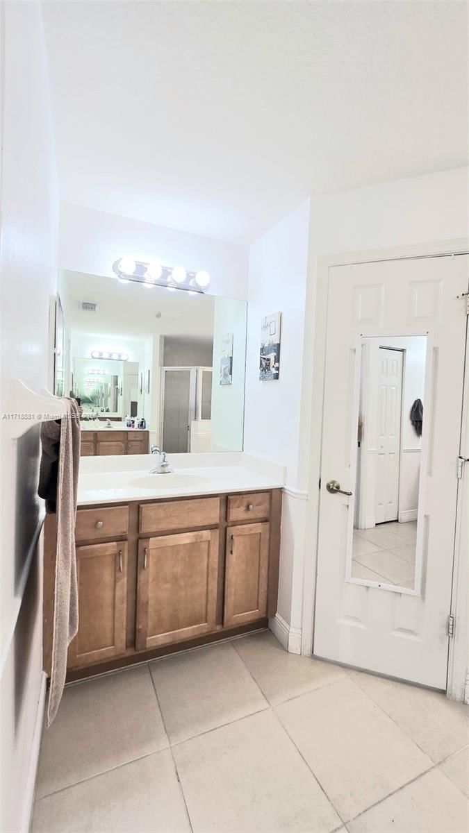Real estate property located at 423 Byron St, St Lucie, Port St Lucie Section 27, Port St. Lucie, FL