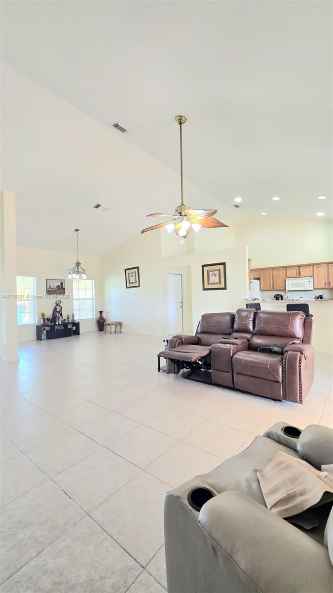 Real estate property located at 423 Byron St, St Lucie, Port St Lucie Section 27, Port St. Lucie, FL