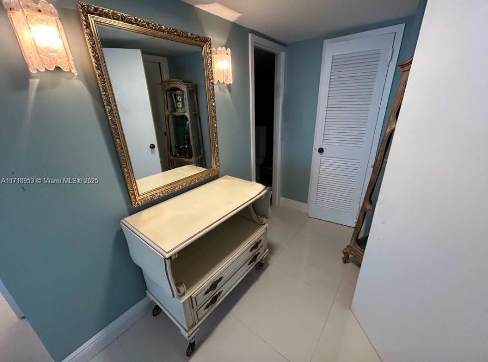 Real estate property located at 2030 Ocean Dr #506, Broward, Parker Plaza Condo Estate, Hallandale Beach, FL