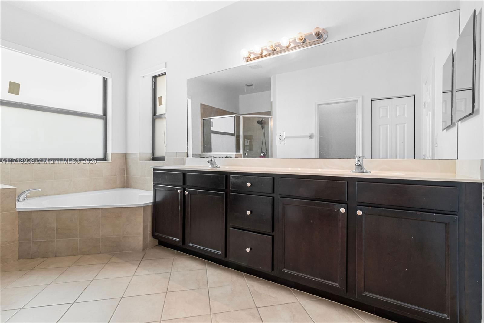 Real estate property located at 8501 33rd Ave, Miami-dade, Bellagio, Hialeah, FL