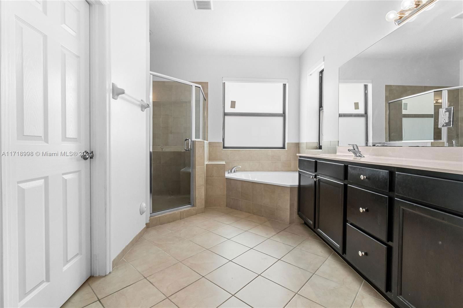 Real estate property located at 8501 33rd Ave, Miami-dade, Bellagio, Hialeah, FL