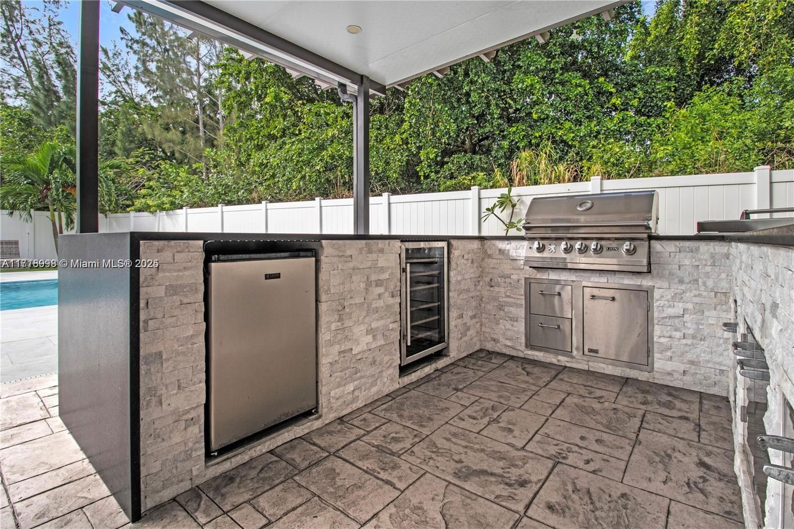 Real estate property located at 8501 33rd Ave, Miami-dade, Bellagio, Hialeah, FL