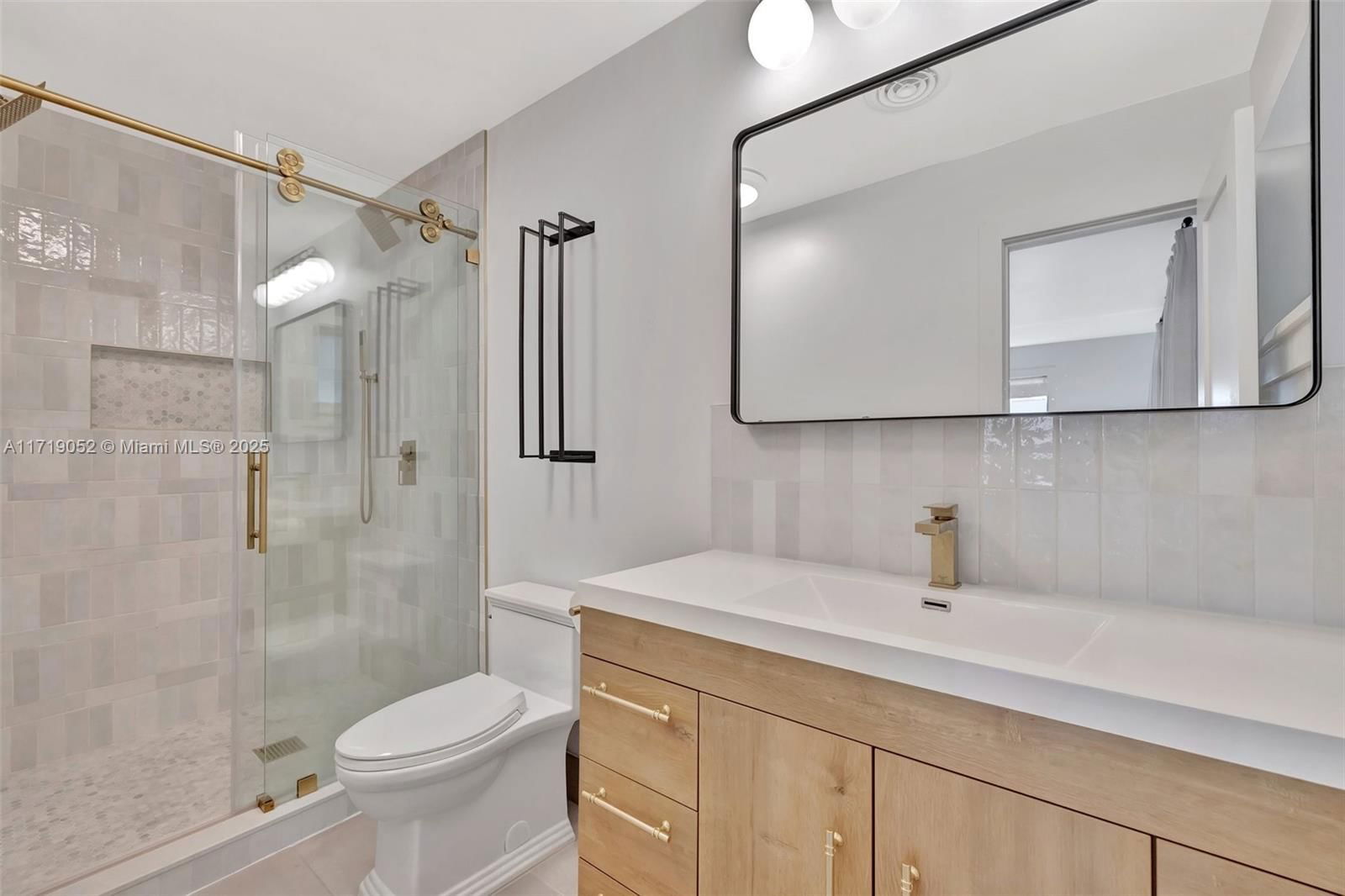Real estate property located at 919 13th Ave, Broward, Sunny Acres, Hollywood, FL