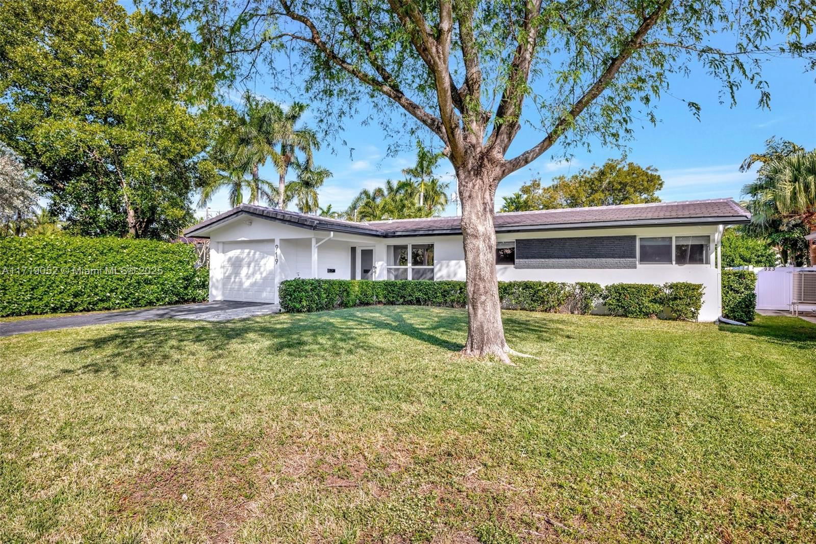Real estate property located at 919 13th Ave, Broward, Sunny Acres, Hollywood, FL