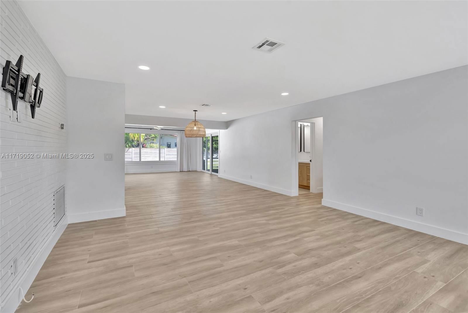 Real estate property located at 919 13th Ave, Broward, Sunny Acres, Hollywood, FL