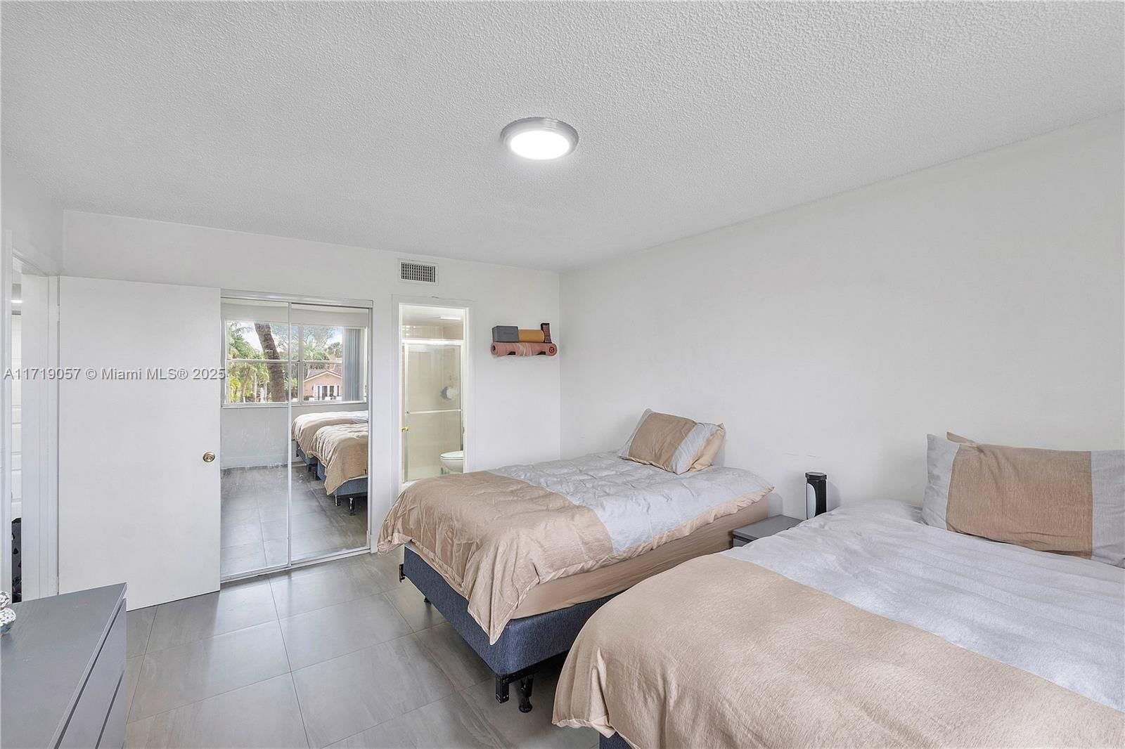 Real estate property located at 8871 Wiles Rd #204, Broward, Edgewater Condo, Coral Springs, FL