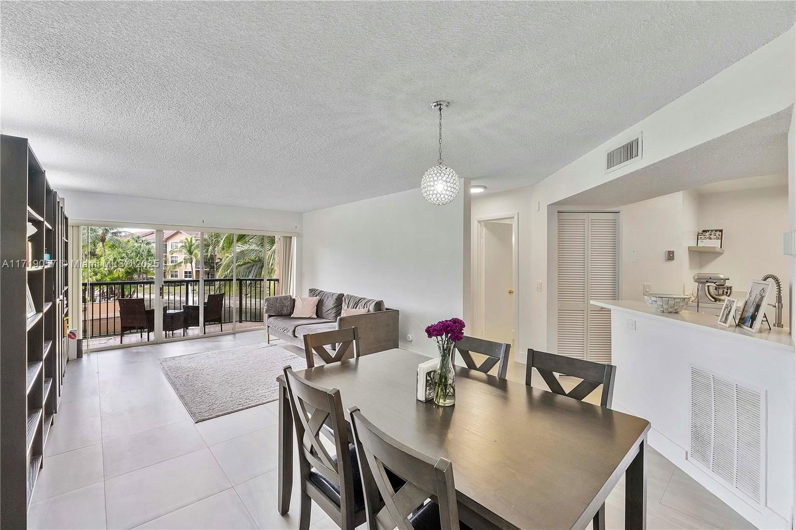 Real estate property located at 8871 Wiles Rd #204, Broward, Edgewater Condo, Coral Springs, FL