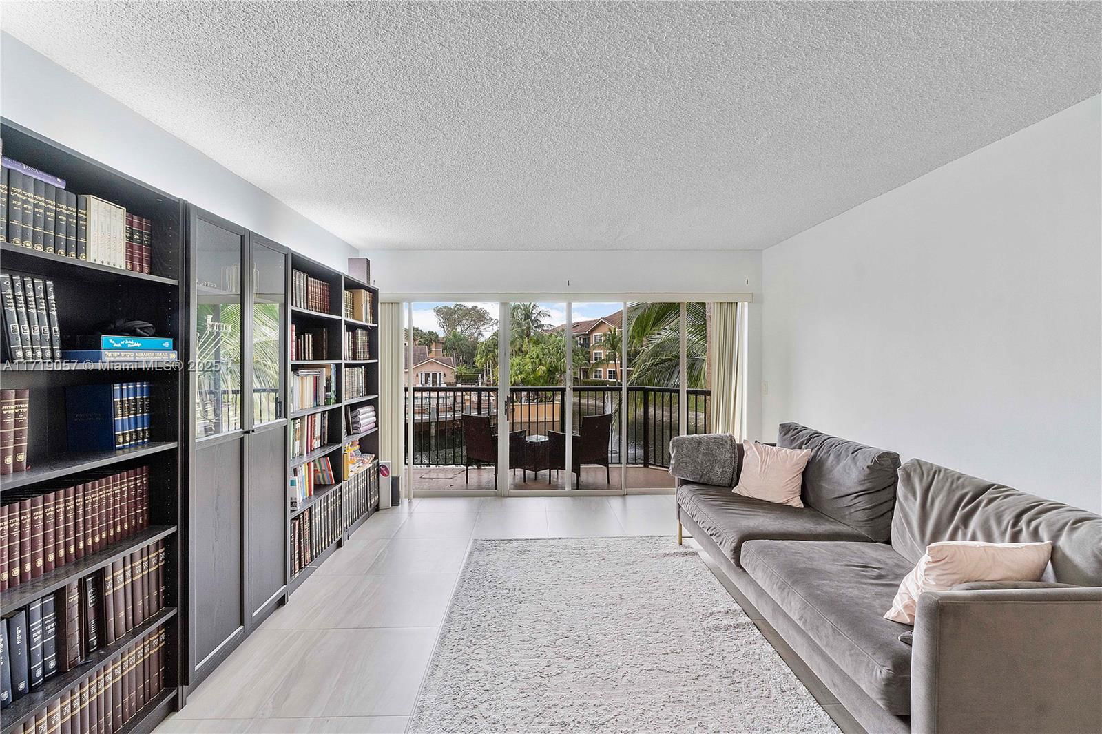 Real estate property located at 8871 Wiles Rd #204, Broward, Edgewater Condo, Coral Springs, FL