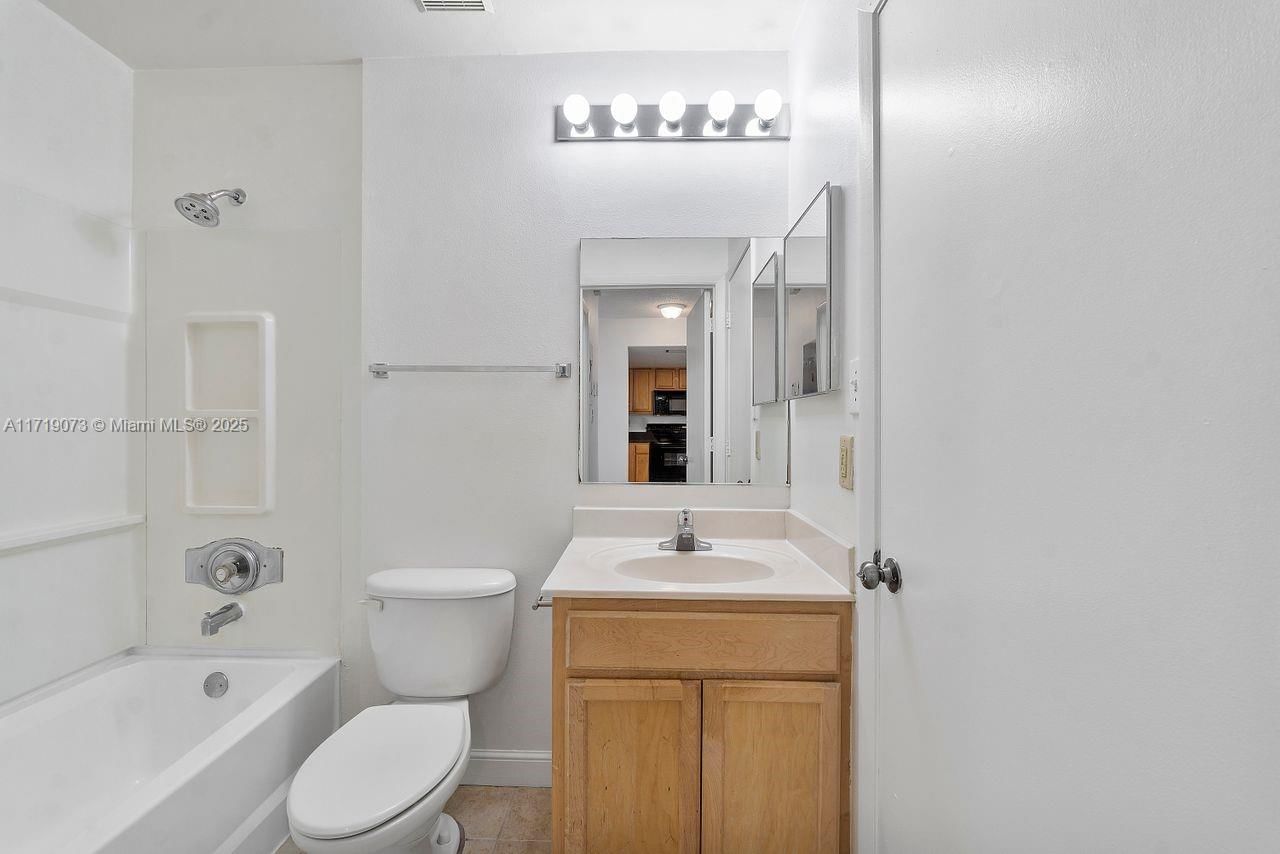Real estate property located at 735 113th Way #735, Broward, Fairway Greens Condo Home, Pembroke Pines, FL