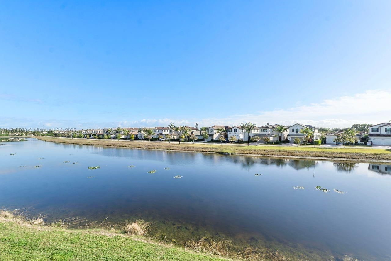 Real estate property located at 735 113th Way #735, Broward, Fairway Greens Condo Home, Pembroke Pines, FL