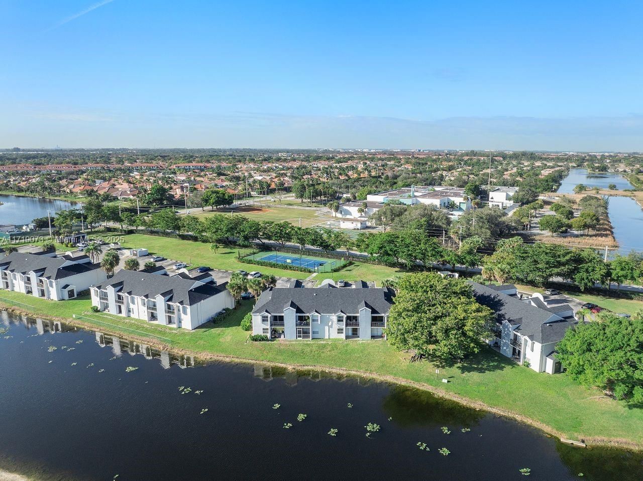 Real estate property located at 735 113th Way #735, Broward, Fairway Greens Condo Home, Pembroke Pines, FL
