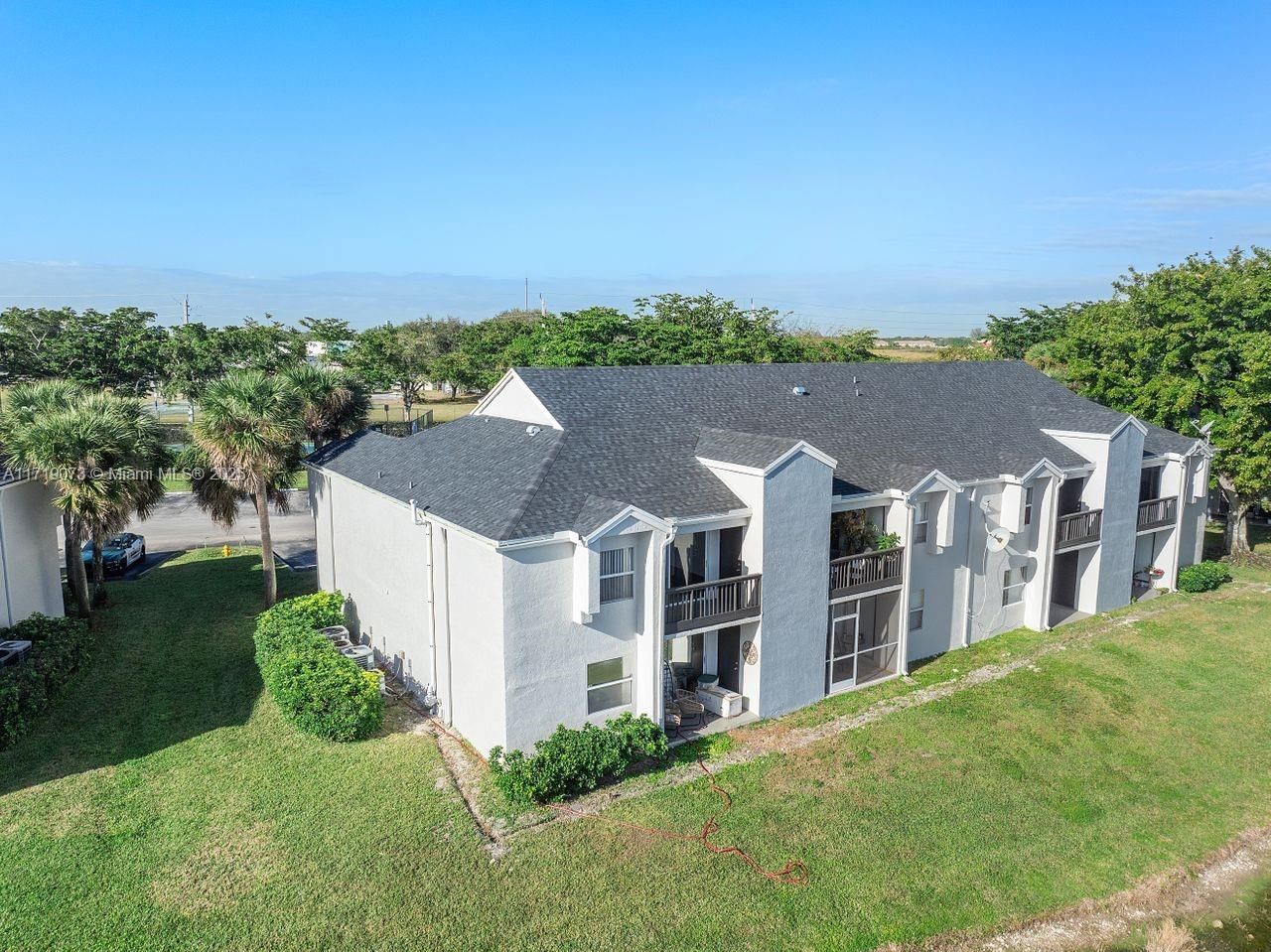 Real estate property located at 735 113th Way #735, Broward, Fairway Greens Condo Home, Pembroke Pines, FL