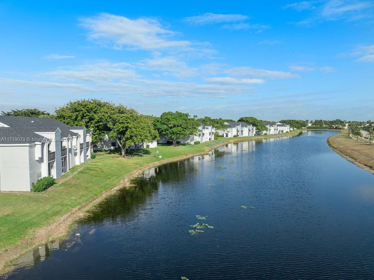 Real estate property located at 735 113th Way #735, Broward, Fairway Greens Condo Home, Pembroke Pines, FL