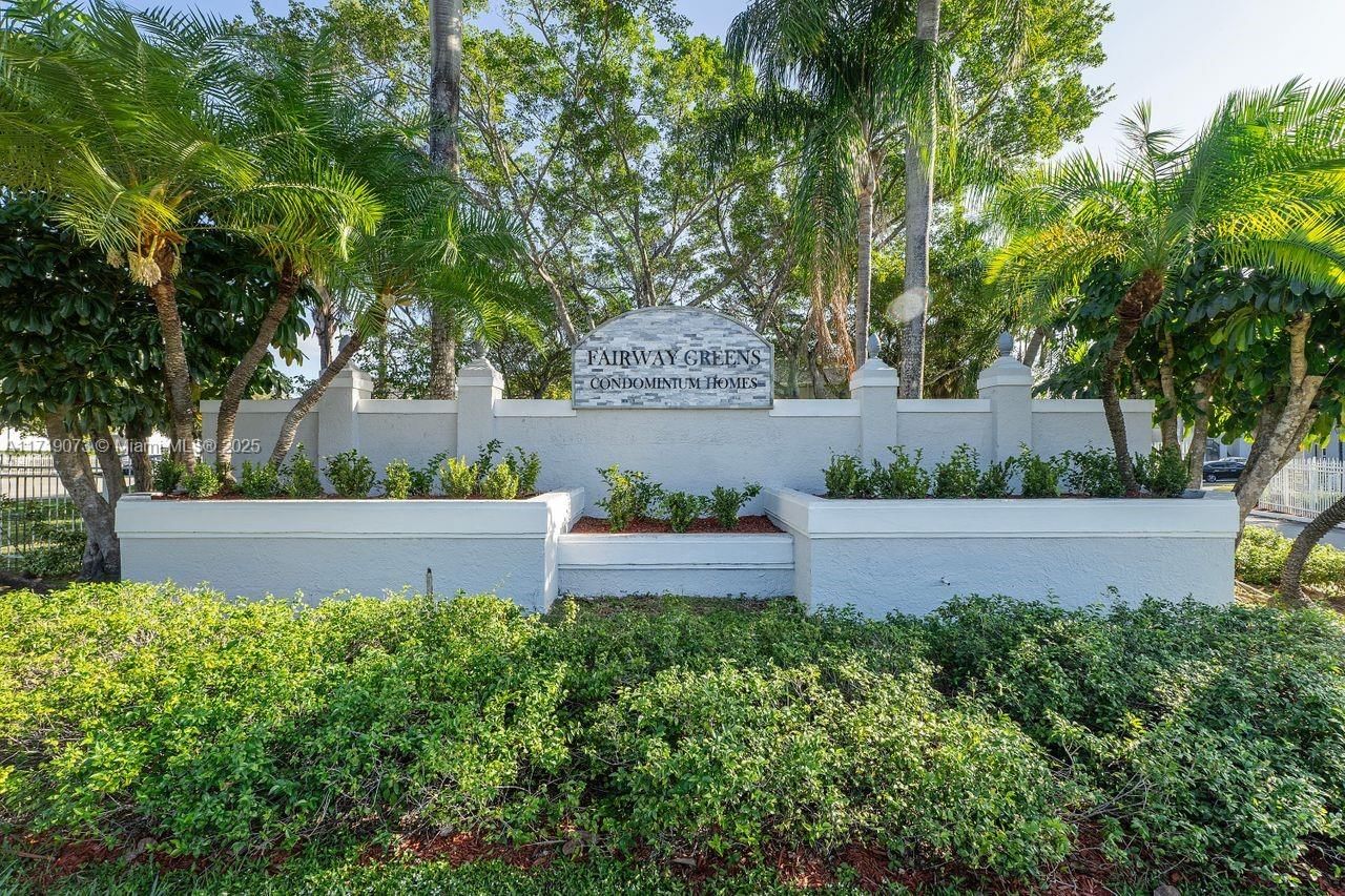 Real estate property located at 735 113th Way #735, Broward, Fairway Greens Condo Home, Pembroke Pines, FL