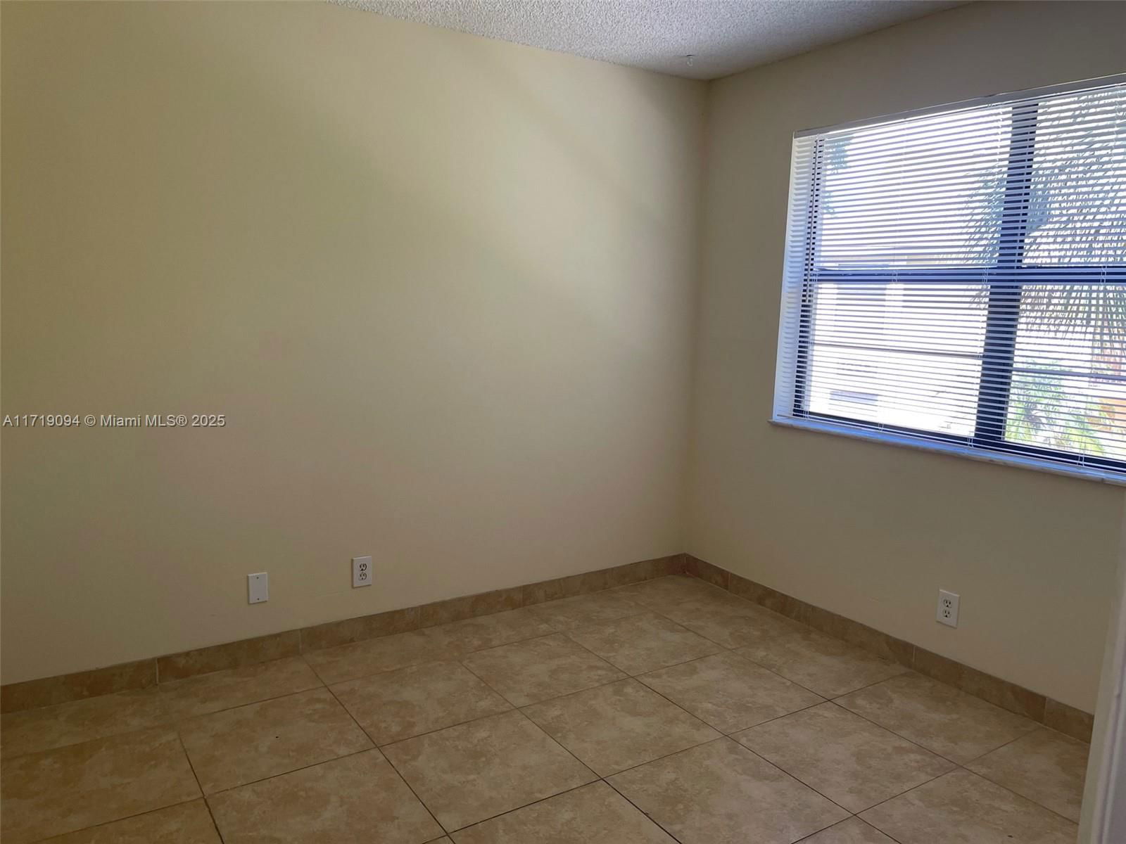 Real estate property located at 1226 Military Trail #2224, Broward, Villas At Meadow Lakes Co, Deerfield Beach, FL