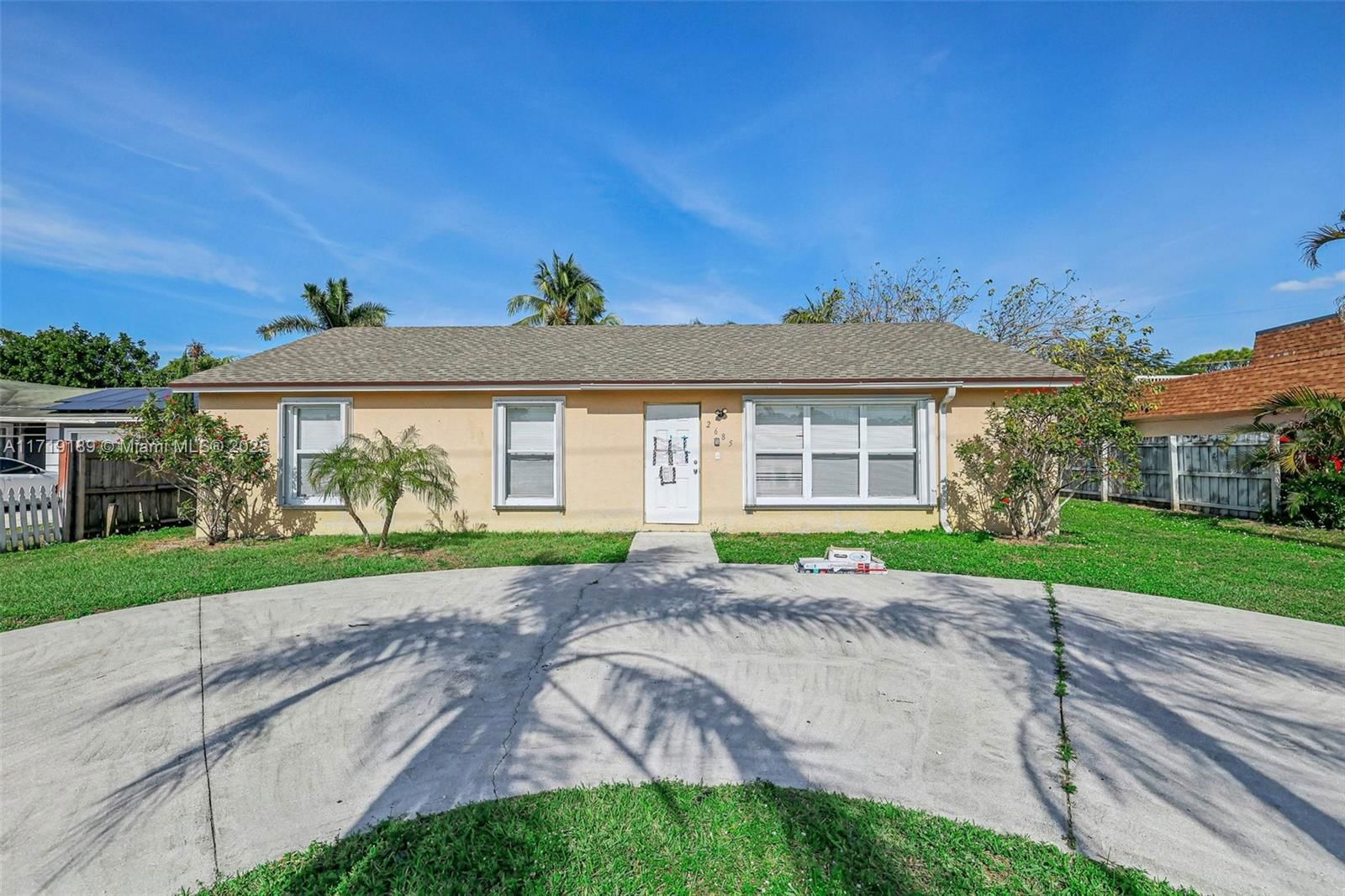 Real estate property located at 2685 Hypoluxo Rd, Palm Beach, FLORAL PARK LANTANA, Lake Worth, FL
