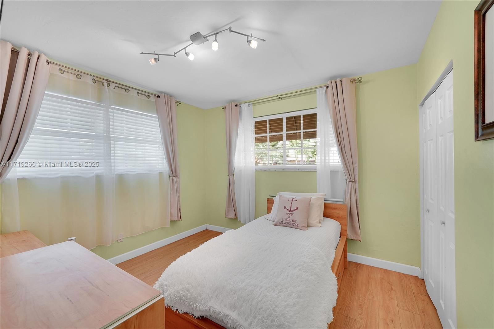 Real estate property located at 17805 9th Pl, Miami-dade, Windward Heights No 5, North Miami Beach, FL