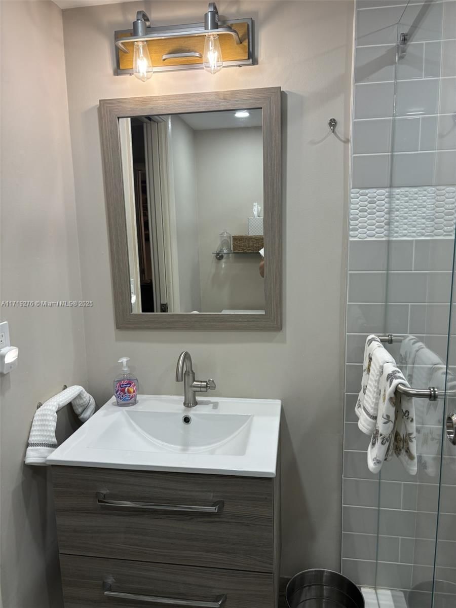 Real estate property located at 1200 12th St #311, Broward, Rio Nuevo D Condo, Fort Lauderdale, FL