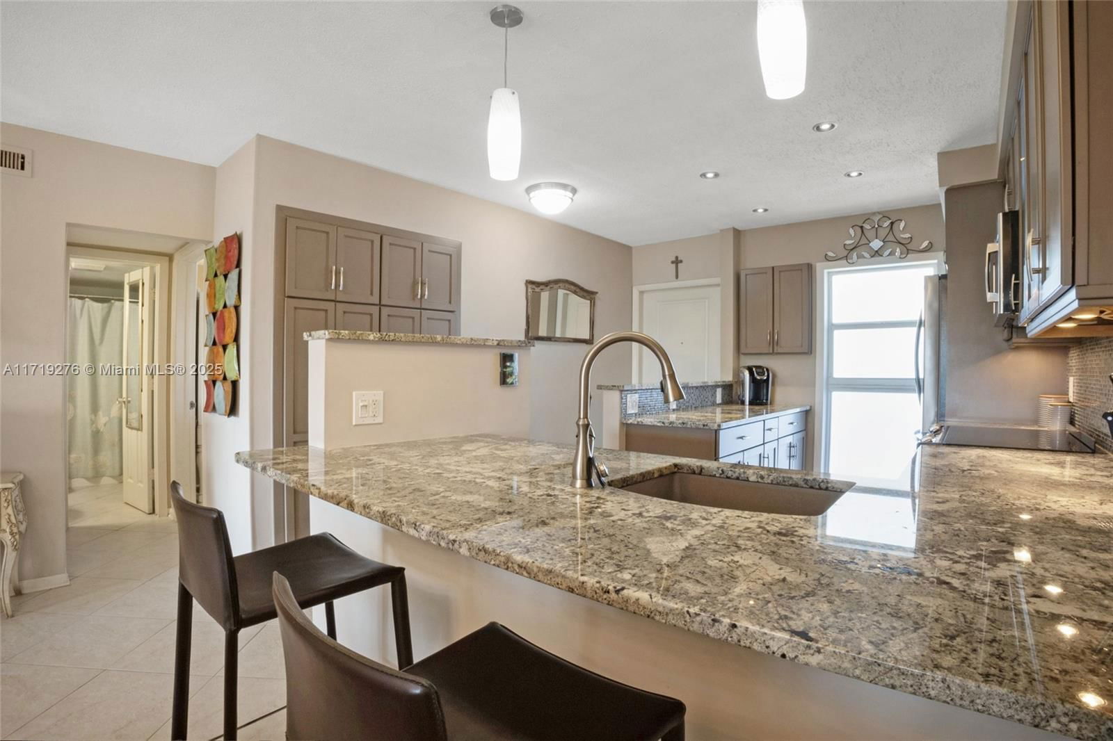 Real estate property located at 1200 12th St #311, Broward, Rio Nuevo D Condo, Fort Lauderdale, FL