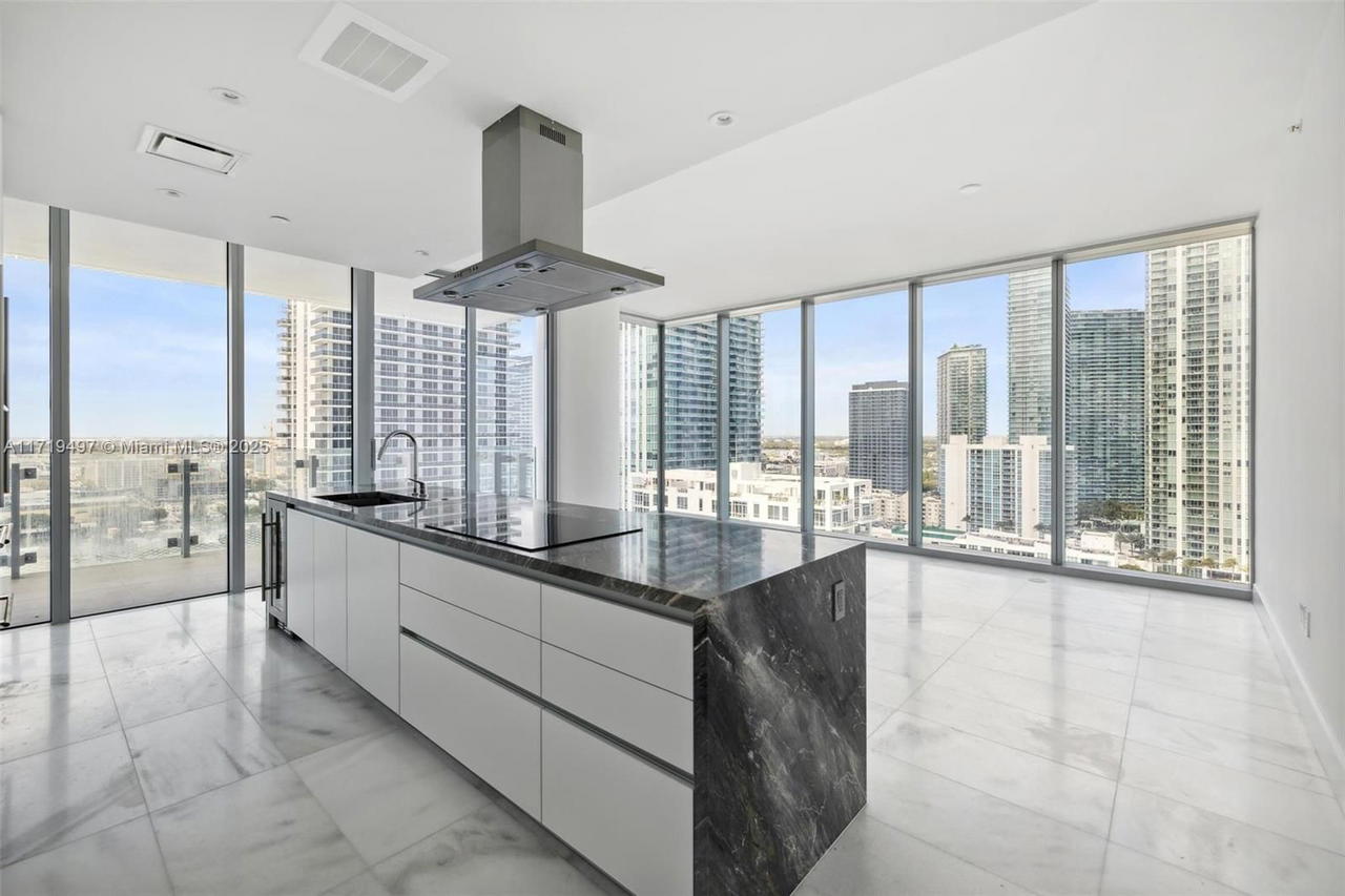 Real estate property located at 700 26th Terr #2006, Miami-dade, 700 Edgewater Condo, Miami, FL