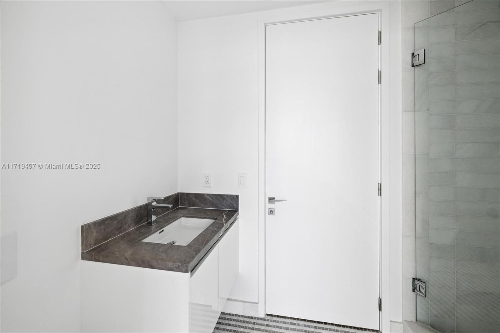 Real estate property located at 700 26th Terr #2006, Miami-dade, 700 Edgewater Condo, Miami, FL