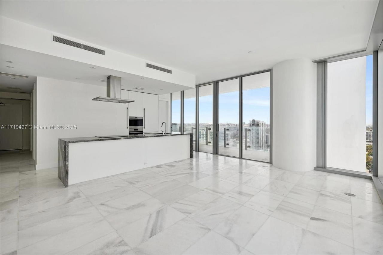 Real estate property located at 700 26th Terr #2006, Miami-dade, 700 Edgewater Condo, Miami, FL