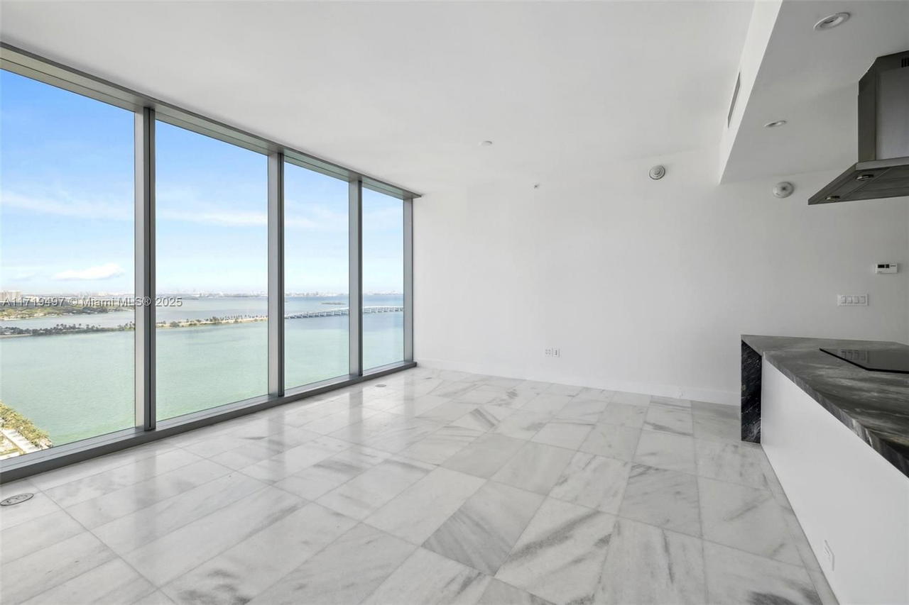 Real estate property located at 700 26th Terr #2006, Miami-dade, 700 Edgewater Condo, Miami, FL