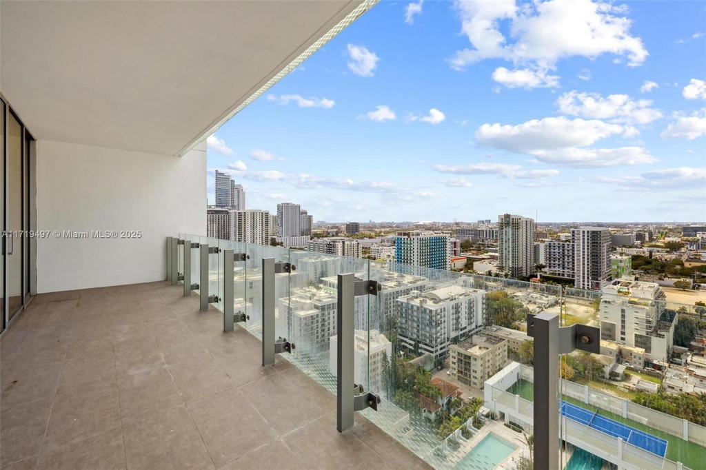 Real estate property located at 700 26th Terr #2006, Miami-dade, 700 Edgewater Condo, Miami, FL