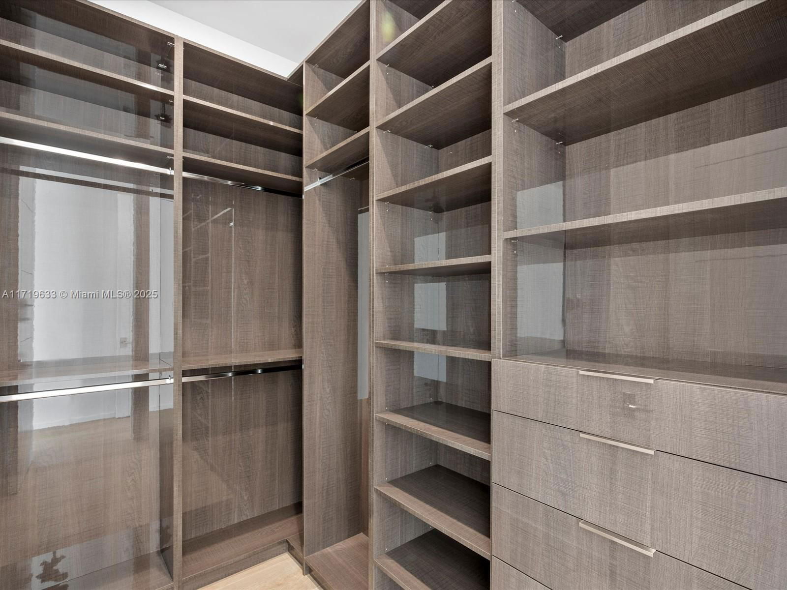 Real estate property located at 401 Bontona Ave, Broward, Venice Resub Of Blks 5 &, Fort Lauderdale, FL