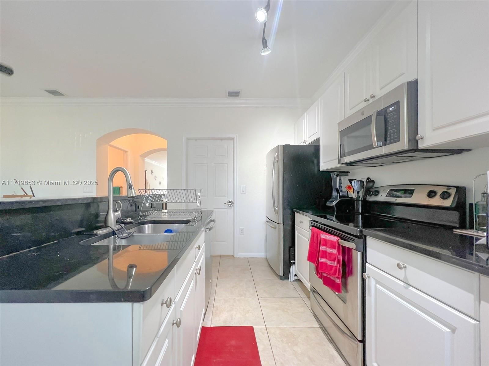 Real estate property located at 2624 122nd Ter #1404, Broward, Martinique No 1 Condo, Miramar, FL