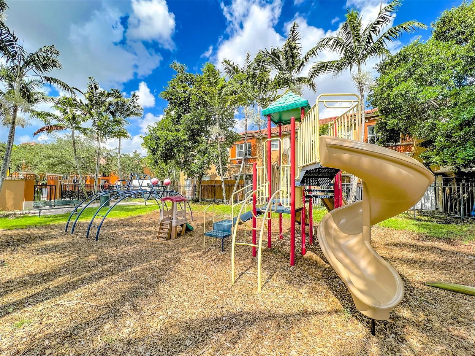Real estate property located at 2624 122nd Ter #1404, Broward, Martinique No 1 Condo, Miramar, FL