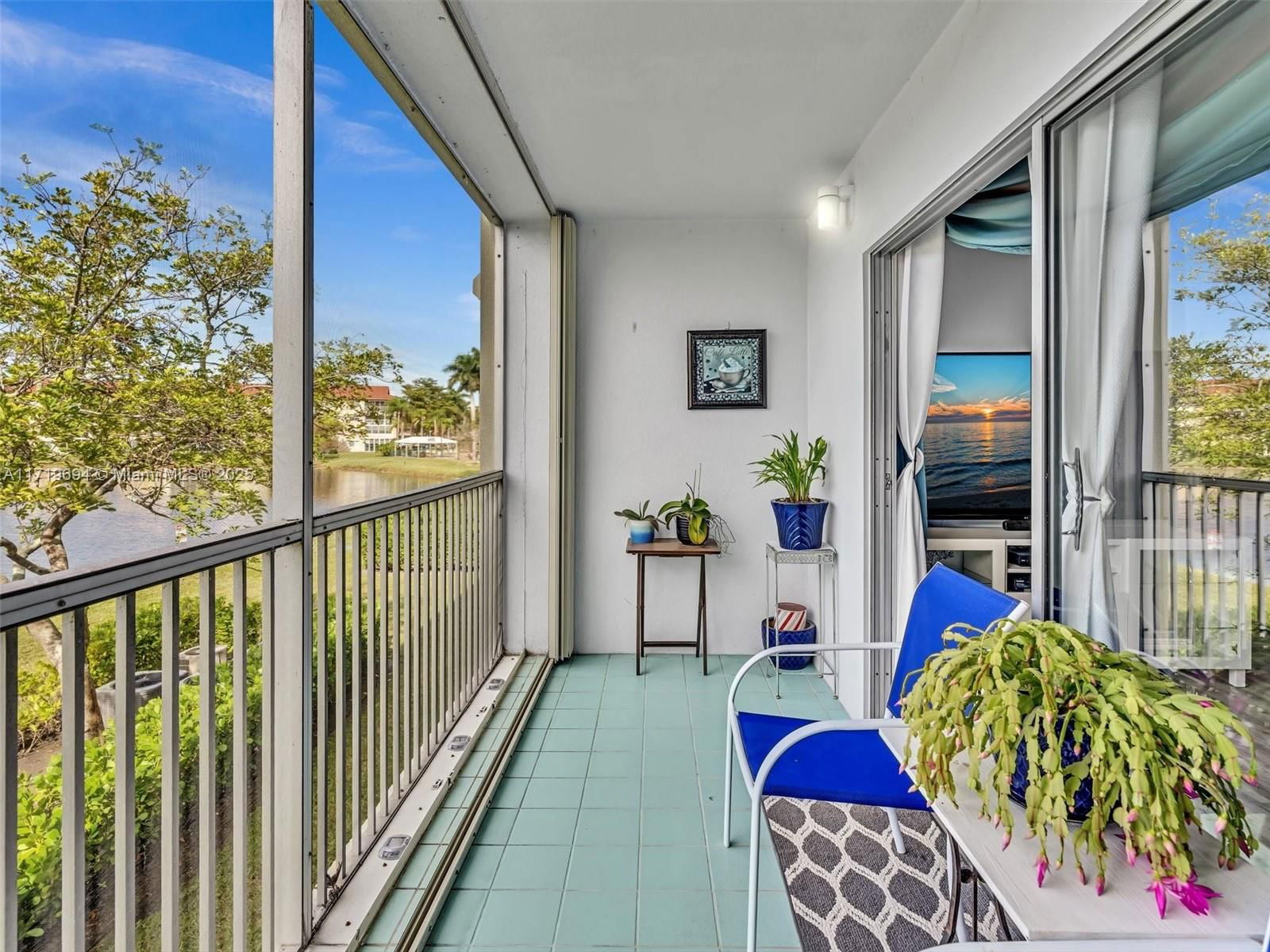 Real estate property located at 12950 13th St #205D, Broward, Hawthorne At Century Vill, Pembroke Pines, FL