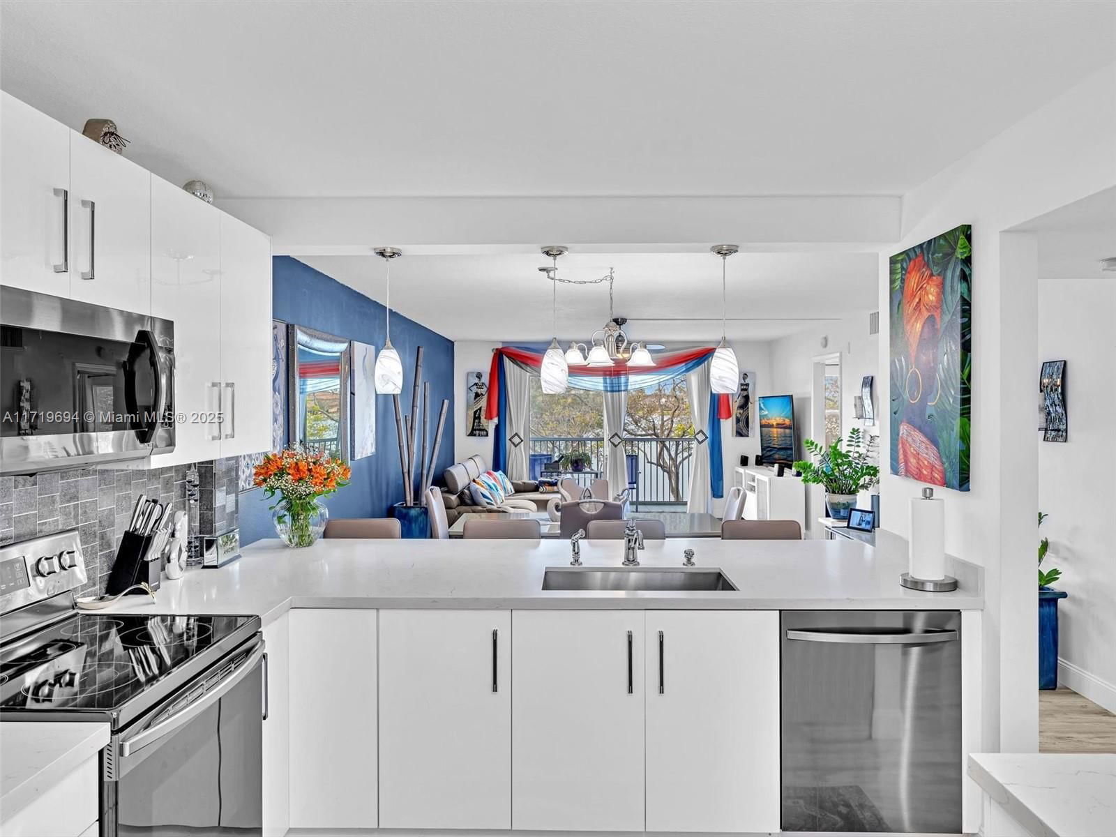 Real estate property located at 12950 13th St #205D, Broward, Hawthorne At Century Vill, Pembroke Pines, FL