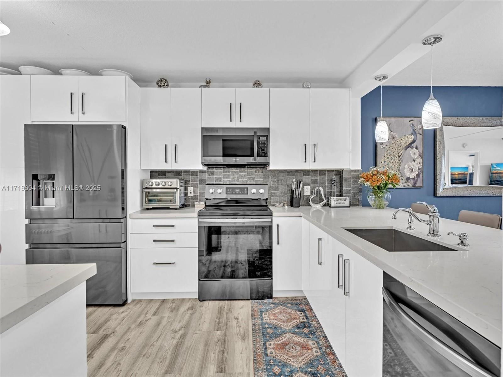 Real estate property located at 12950 13th St #205D, Broward, Hawthorne At Century Vill, Pembroke Pines, FL