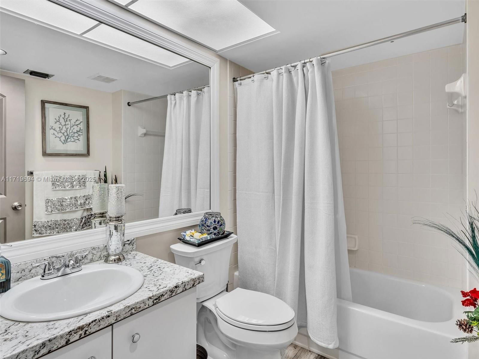 Real estate property located at 12950 13th St #205D, Broward, Hawthorne At Century Vill, Pembroke Pines, FL