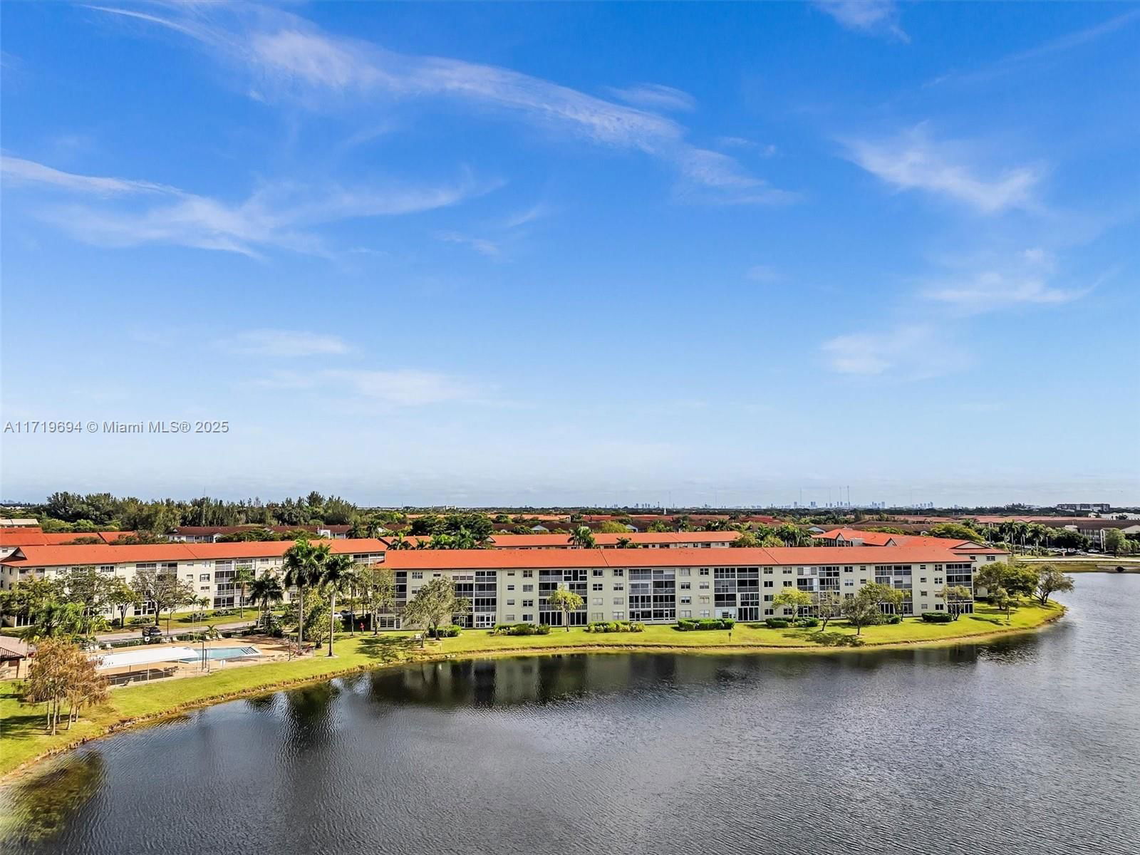 Real estate property located at 12950 13th St #205D, Broward, Hawthorne At Century Vill, Pembroke Pines, FL
