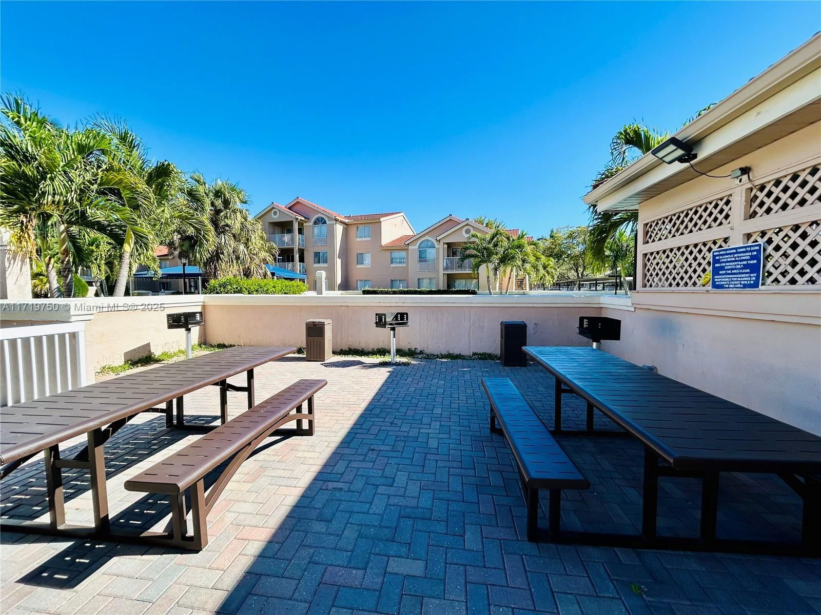 Real estate property located at 10630 157th Ct #304, Miami-dade, Royal Palm Place, Miami, FL