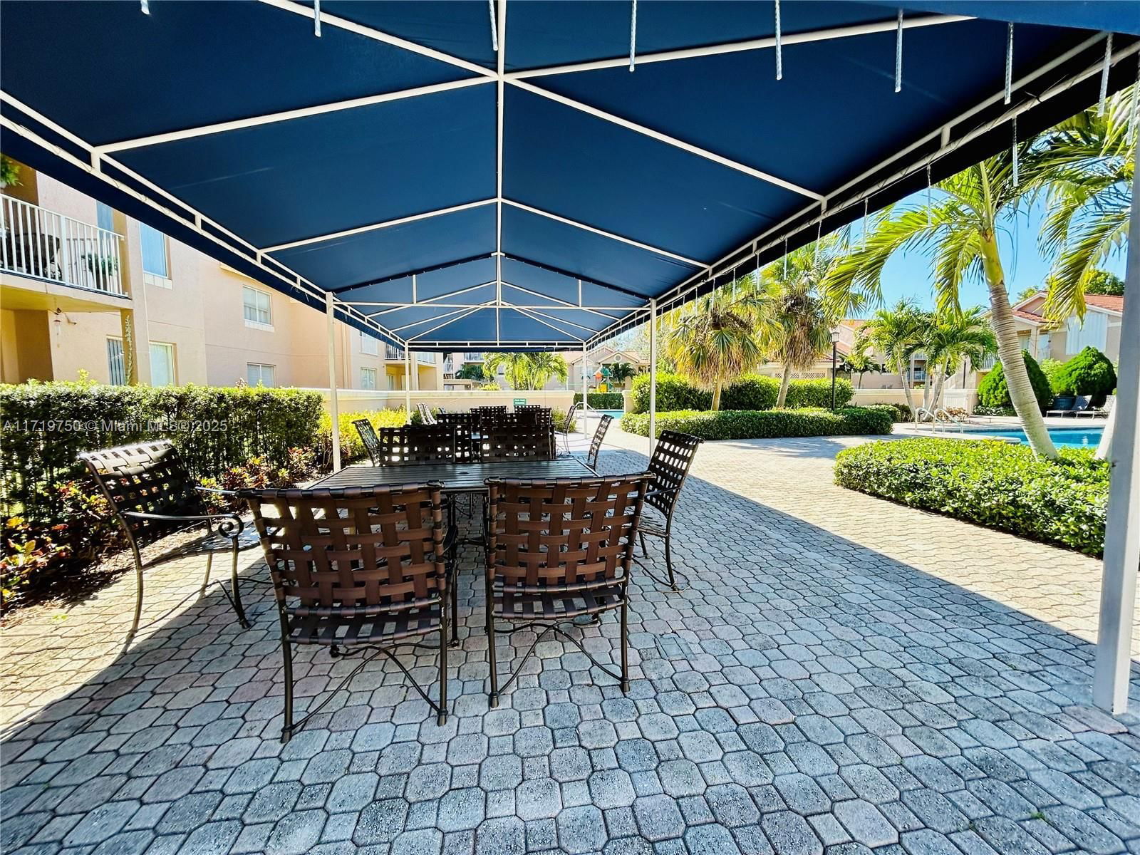 Real estate property located at 10630 157th Ct #304, Miami-dade, Royal Palm Place, Miami, FL