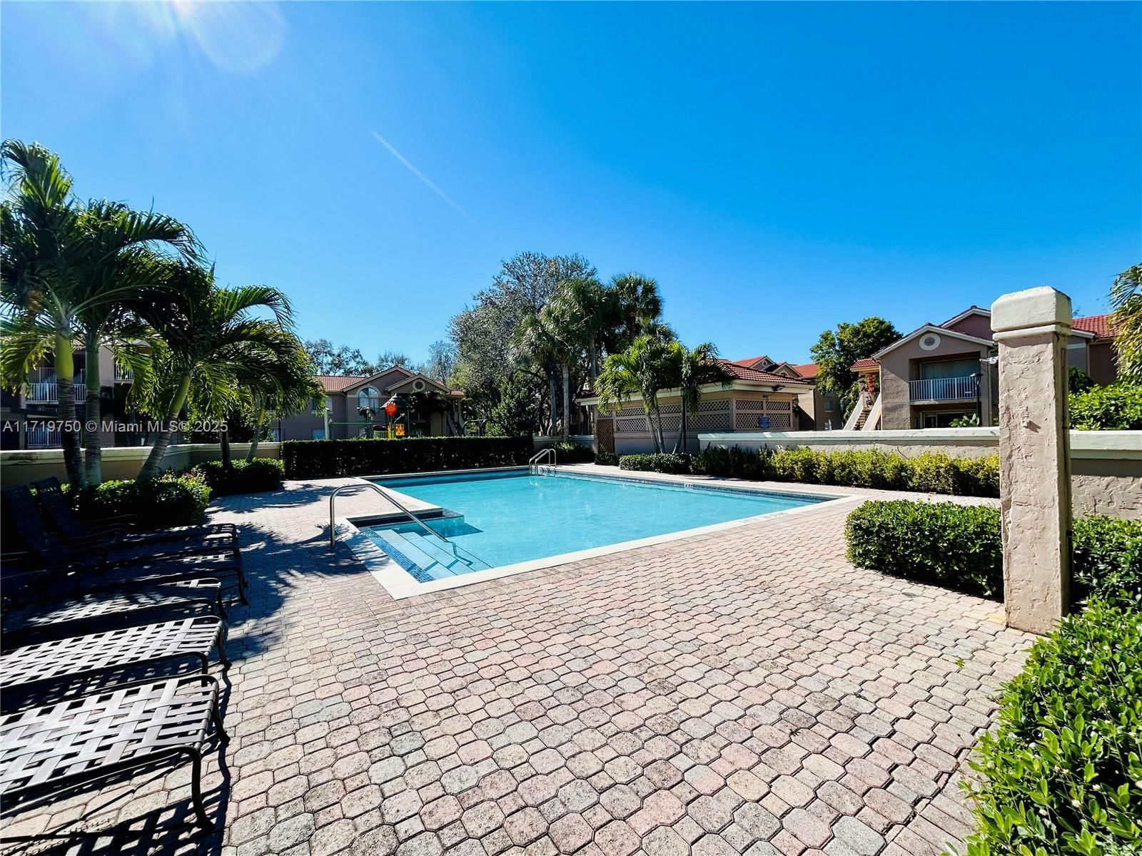 Real estate property located at 10630 157th Ct #304, Miami-dade, Royal Palm Place, Miami, FL
