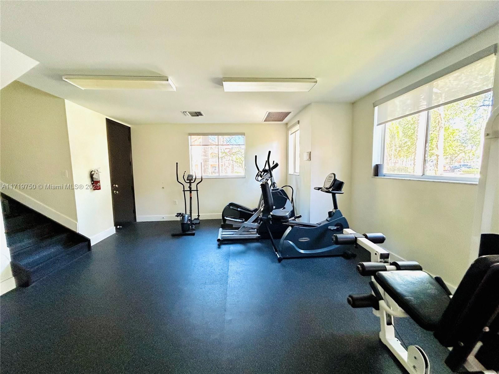 Real estate property located at 10630 157th Ct #304, Miami-dade, Royal Palm Place, Miami, FL