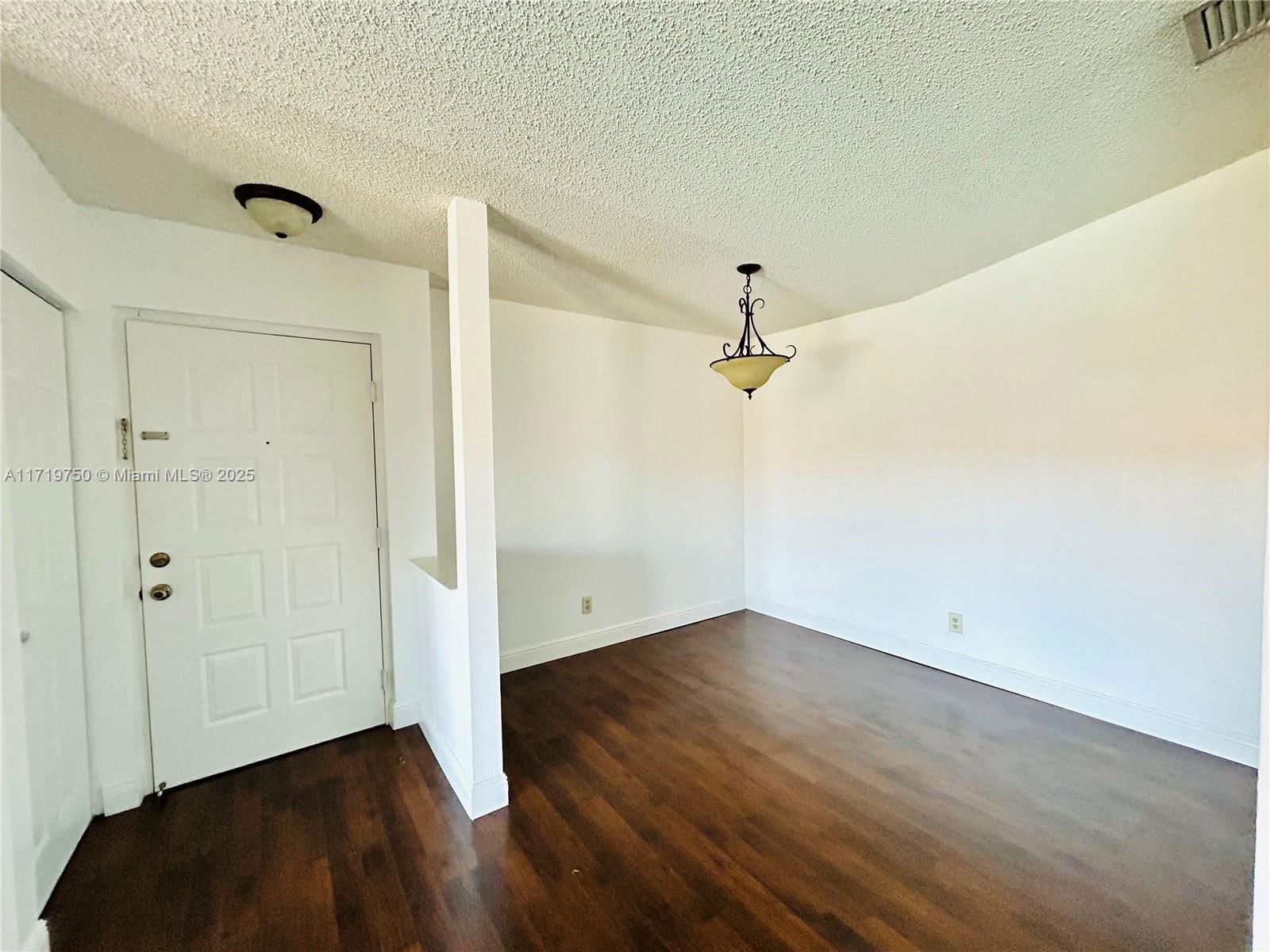 Real estate property located at 10630 157th Ct #304, Miami-dade, Royal Palm Place, Miami, FL
