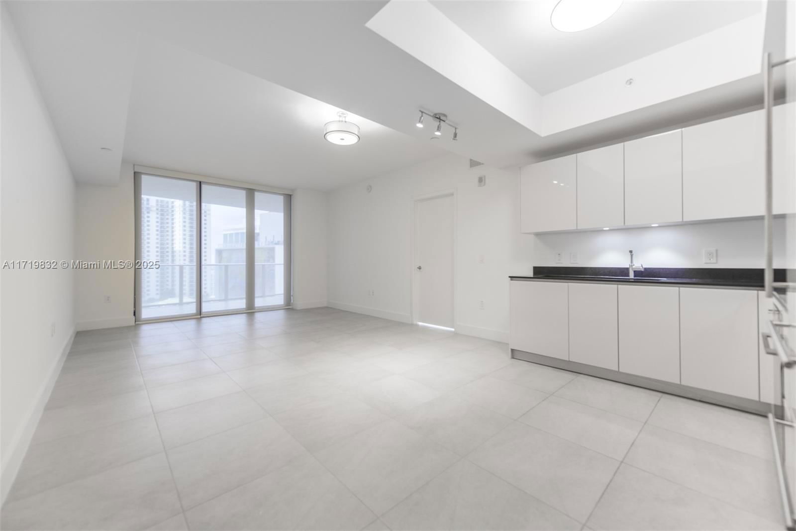 Real estate property located at 1010 Brickell Ave #2911, Miami-dade, 1010 Brickell Condo, Miami, FL