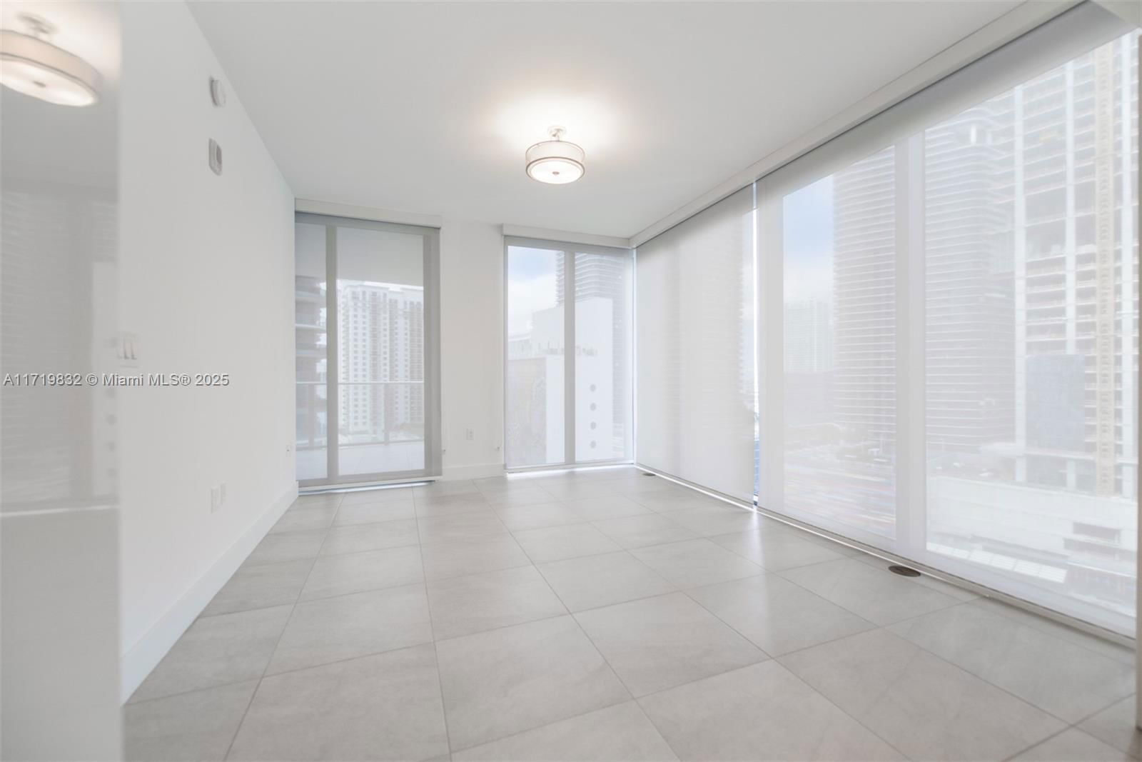 Real estate property located at 1010 Brickell Ave #2911, Miami-dade, 1010 Brickell Condo, Miami, FL