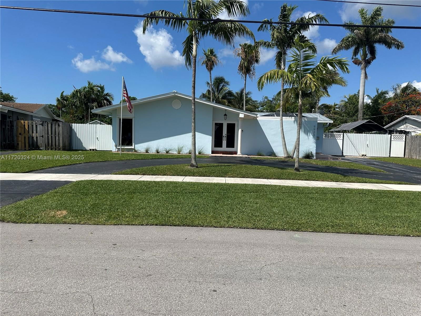 Real estate property located at 9920 194th St, Miami-dade, Bel Aire Sec 3, Cutler Bay, FL
