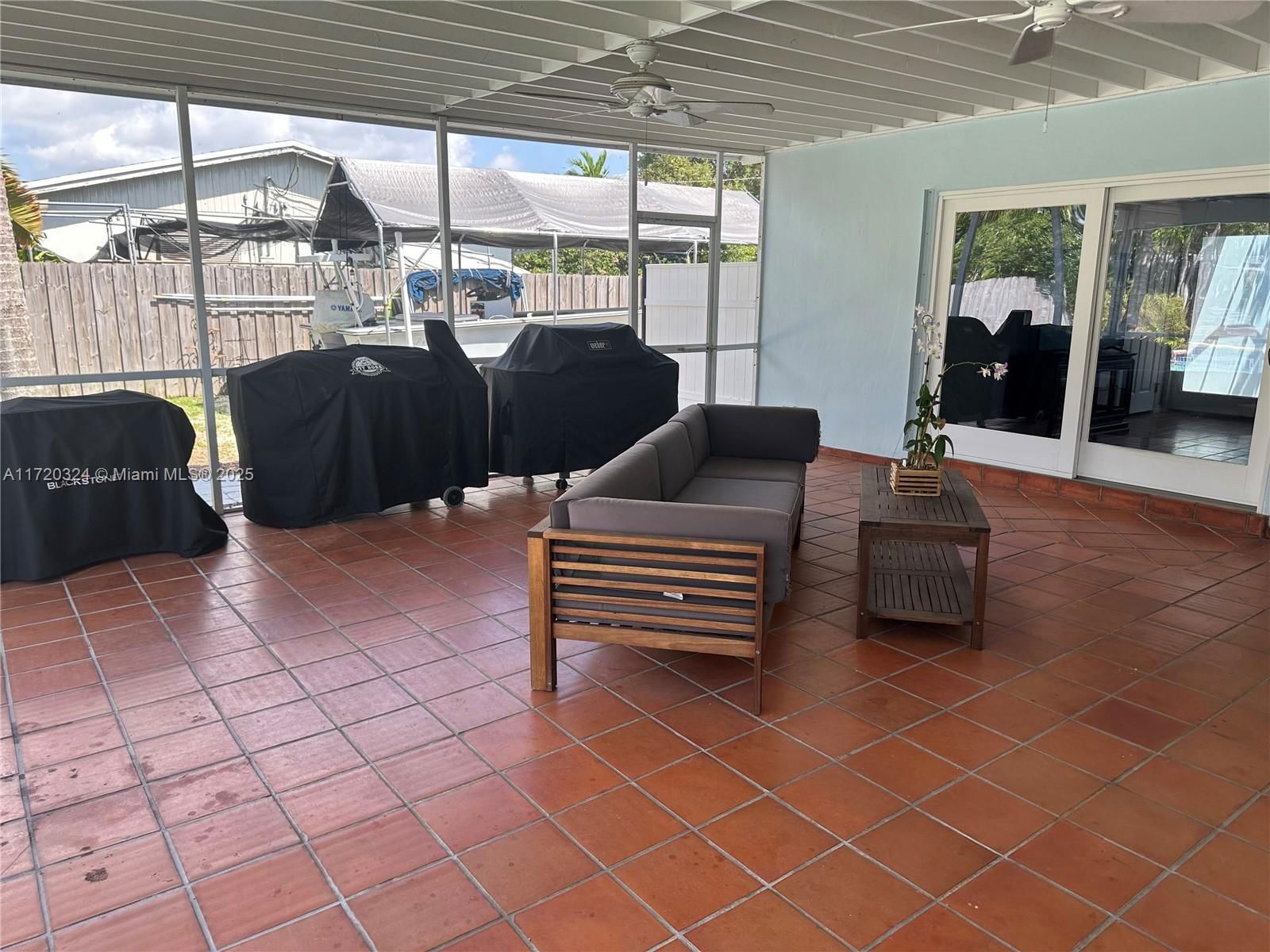 Real estate property located at 9920 194th St, Miami-dade, Bel Aire Sec 3, Cutler Bay, FL